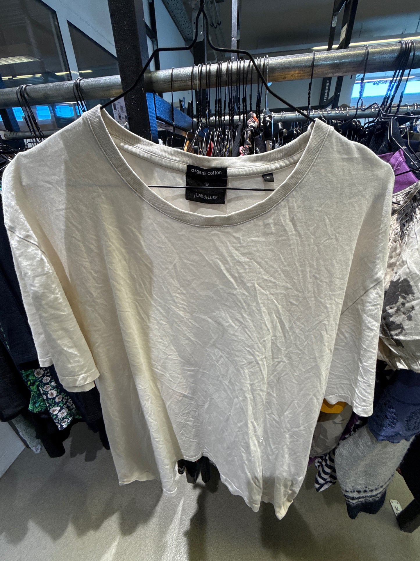 Junk & Luxe t-shirt – Hvid